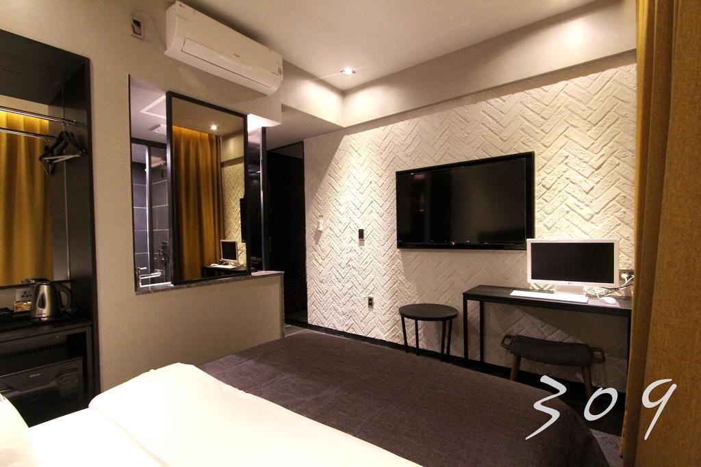 2 Heaven Hotel Lotte Waterpark Gimhae Esterno foto