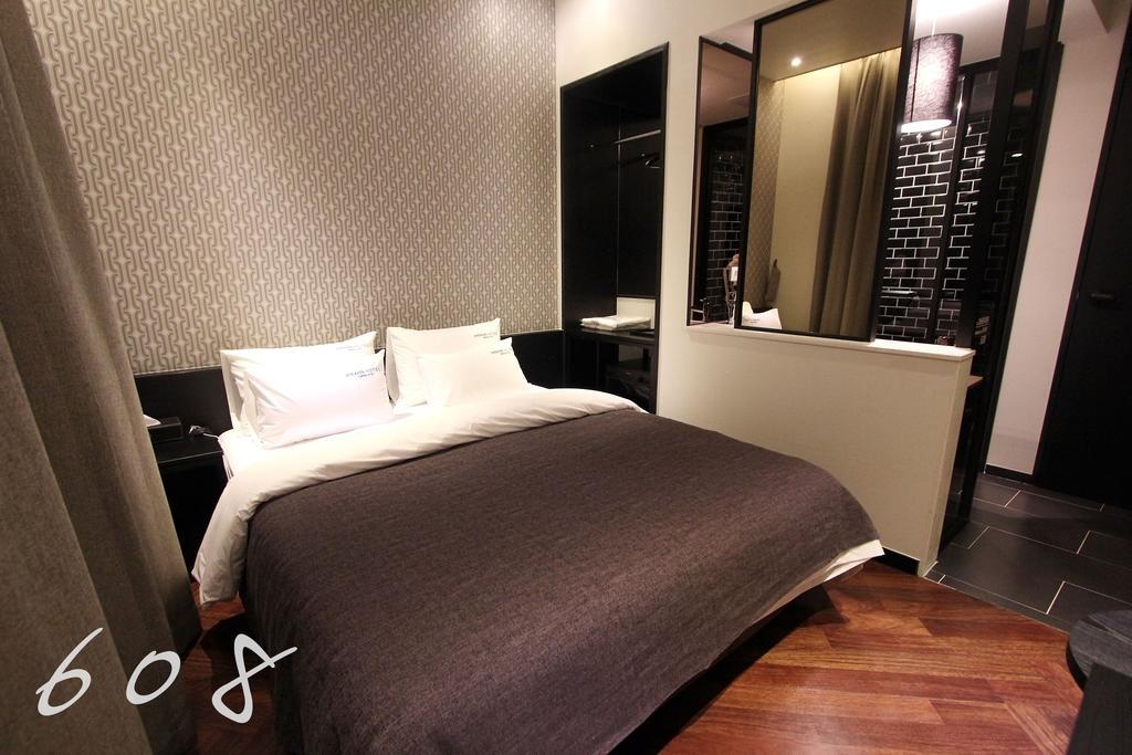 2 Heaven Hotel Lotte Waterpark Gimhae Esterno foto