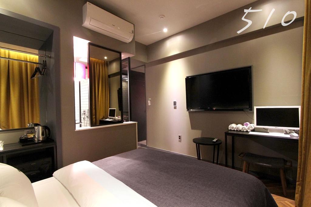 2 Heaven Hotel Lotte Waterpark Gimhae Esterno foto