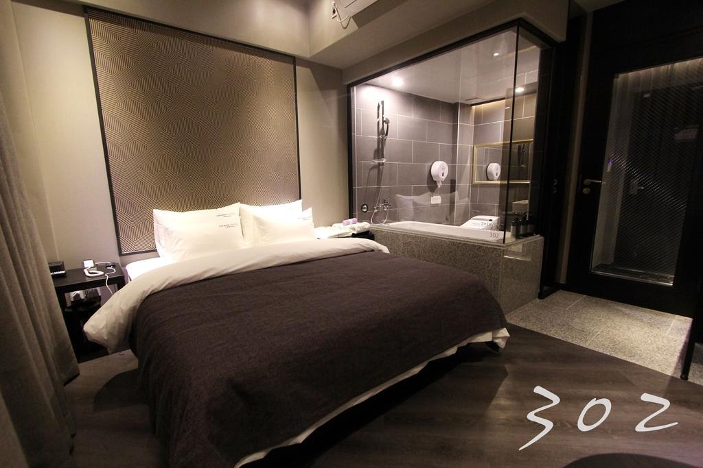 2 Heaven Hotel Lotte Waterpark Gimhae Esterno foto