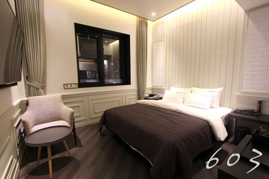 2 Heaven Hotel Lotte Waterpark Gimhae Esterno foto