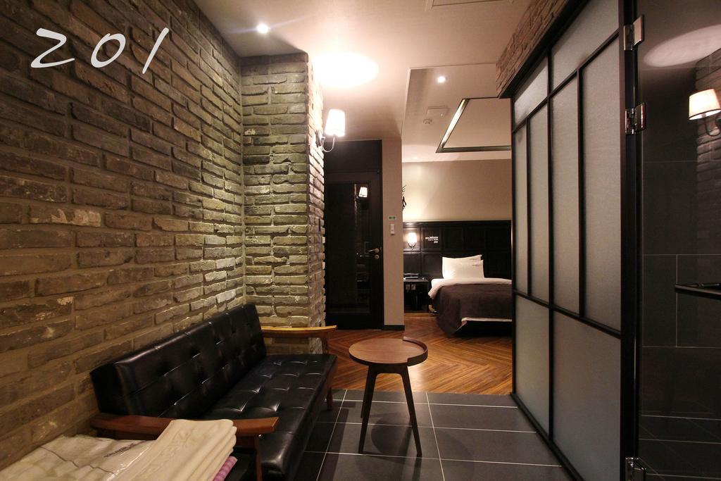 2 Heaven Hotel Lotte Waterpark Gimhae Esterno foto