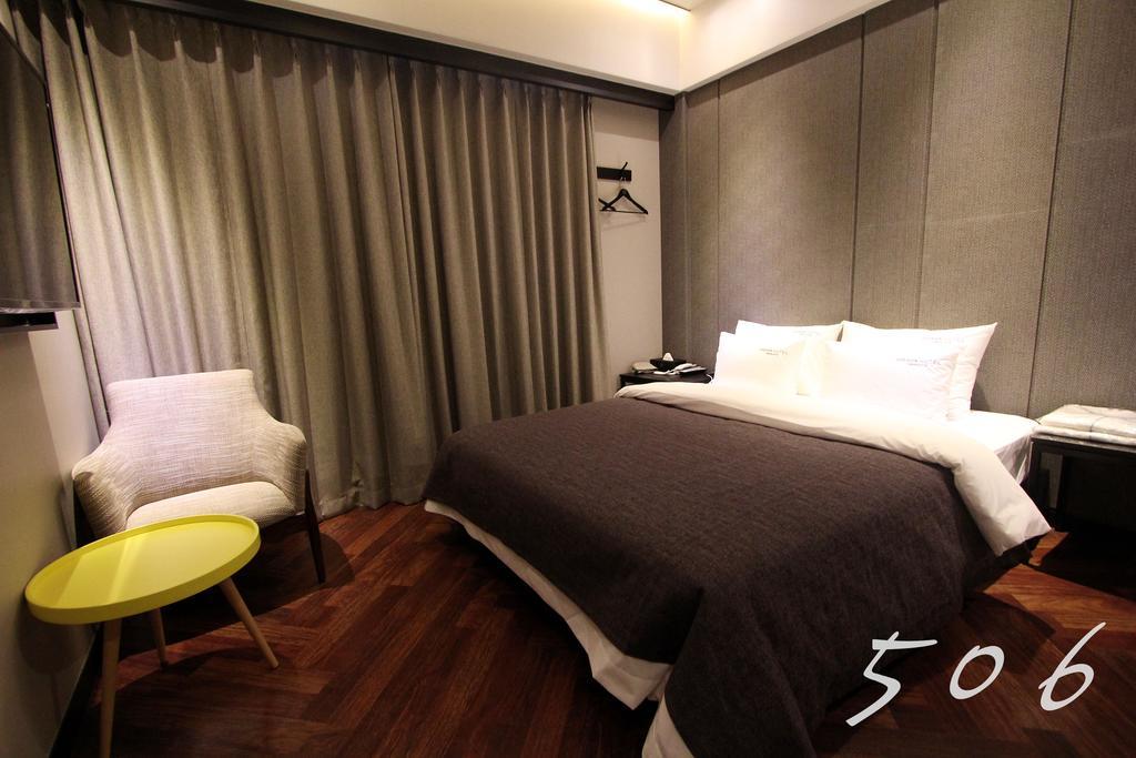 2 Heaven Hotel Lotte Waterpark Gimhae Esterno foto