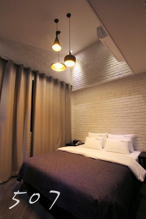 2 Heaven Hotel Lotte Waterpark Gimhae Esterno foto