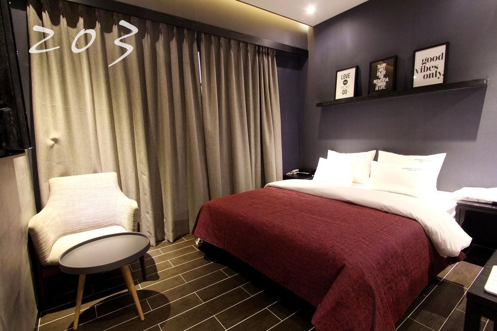 2 Heaven Hotel Lotte Waterpark Gimhae Esterno foto