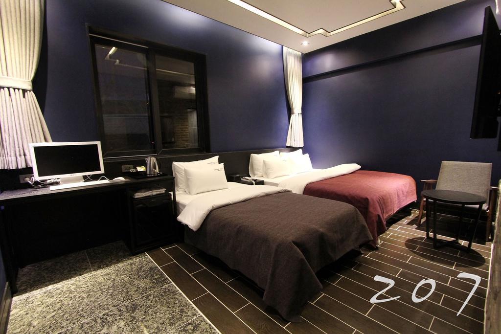 2 Heaven Hotel Lotte Waterpark Gimhae Esterno foto
